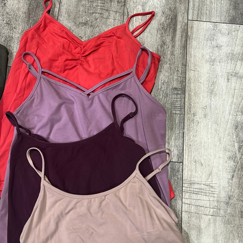 Lot of 4 Torrid Foxy Tank Tops, Size 3 Plus Size